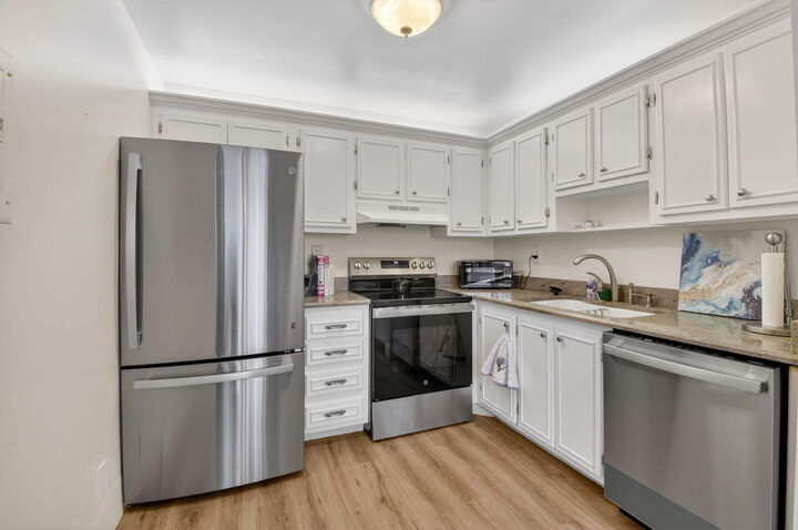 Property Photo: 111 Normandy Lane FL 33484