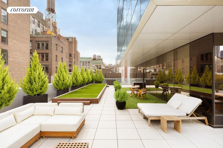Property Photo:  23 E 22nd Street 8  NY 10010 