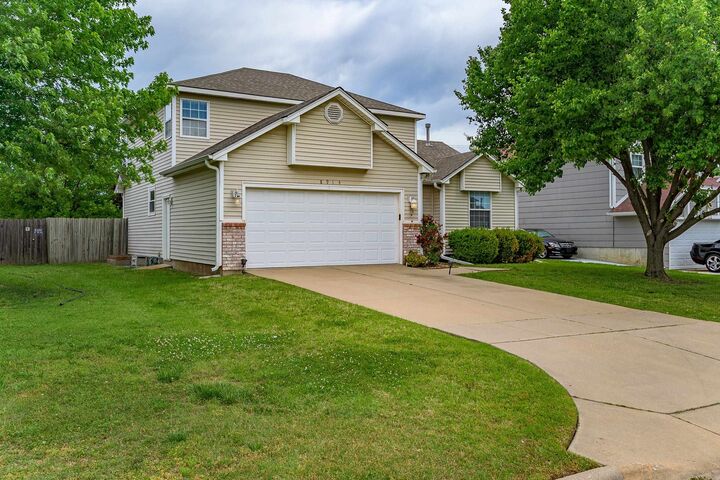 Property Photo:  8914 E Cessna St  KS 67210-2400 