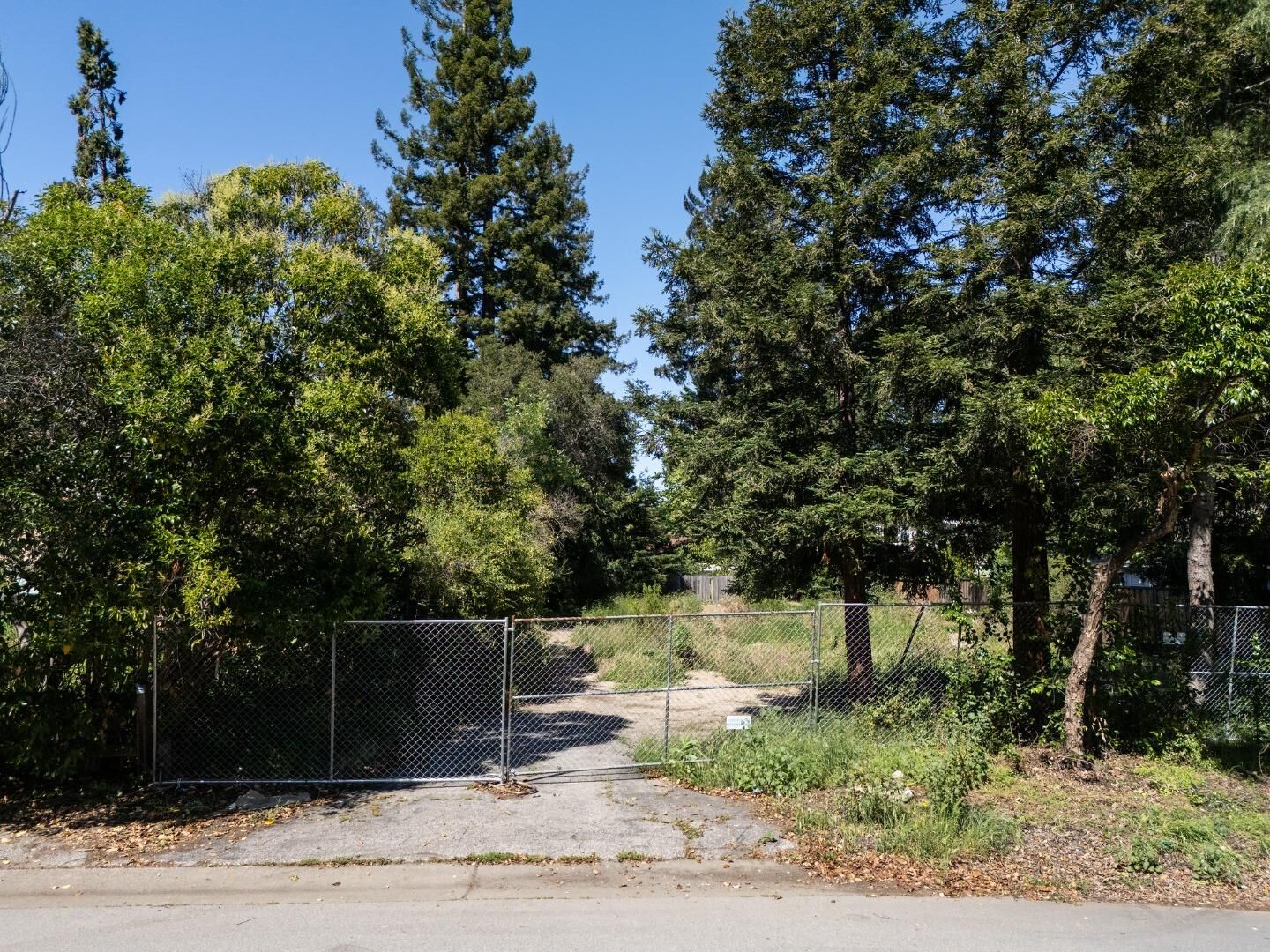 Property Photo:  600 Olive Street  CA 94025 