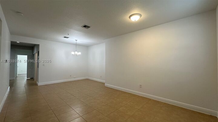 Property Photo: 966 SW 147th Ave 2604 FL 33027