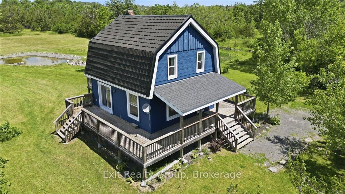 Property Photo: 910 Rosebush Road ON K0K 2C0