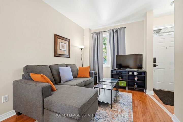 Property Photo: 99 Goodwood Park Court 4 ON M4C 5S9