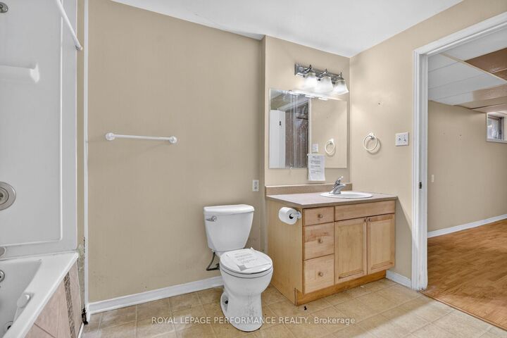 Property Photo: 508 Maley Street ON K0G 1J0