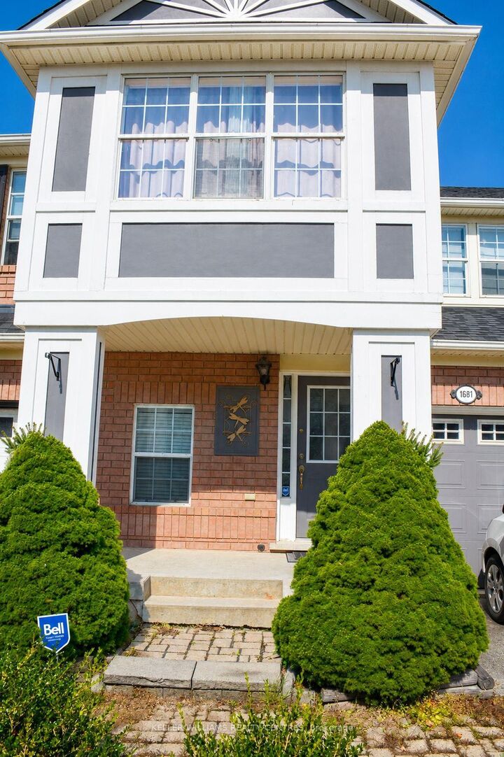 Property Photo: 1681 Stover Crescent ON L9T 5N3