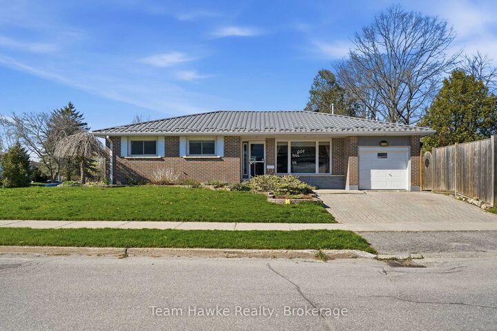 958 Montreal Street — photo 1
