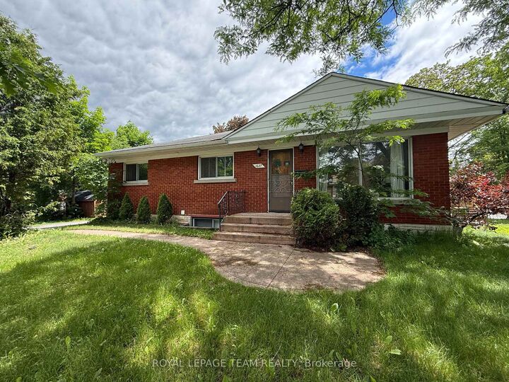 Property Photo: 1627 Chaucer Avenue 1 &Amp 2 ON K1G 0R7