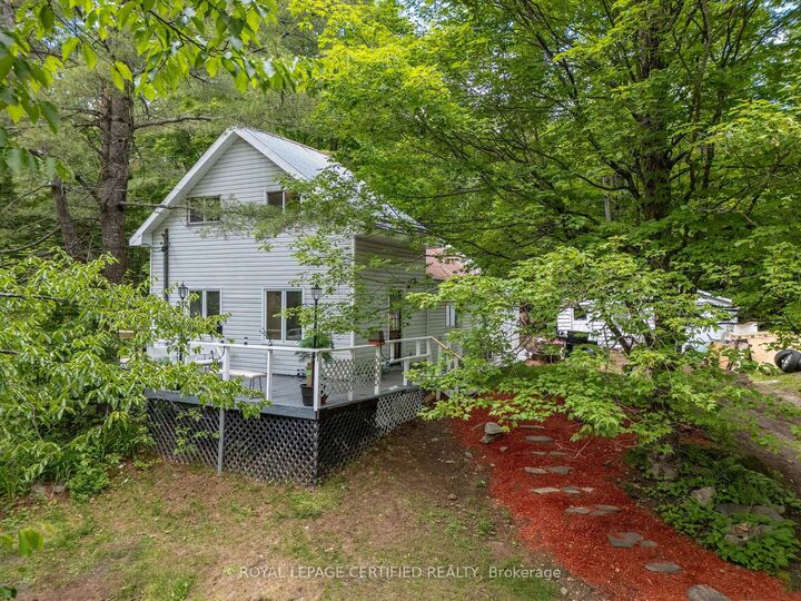 Property Photo: 240 Britannia Road ON P1H 2J3