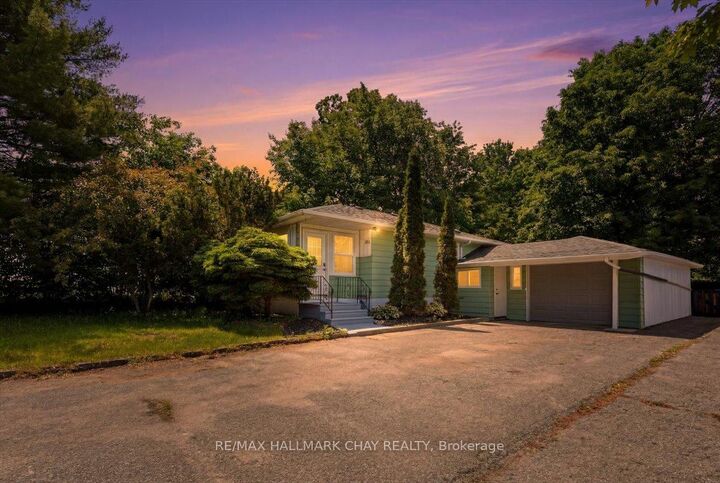 2022 St. Johns Road — photo 1