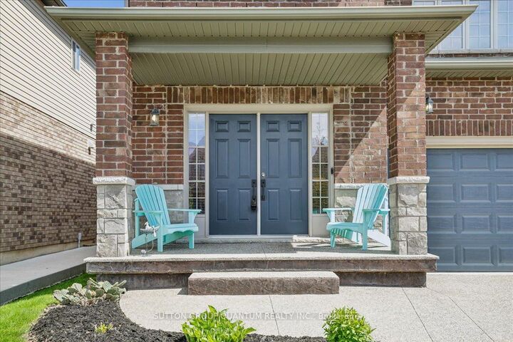 Property Photo: 92 Garinger Crescent ON L0R 1C0