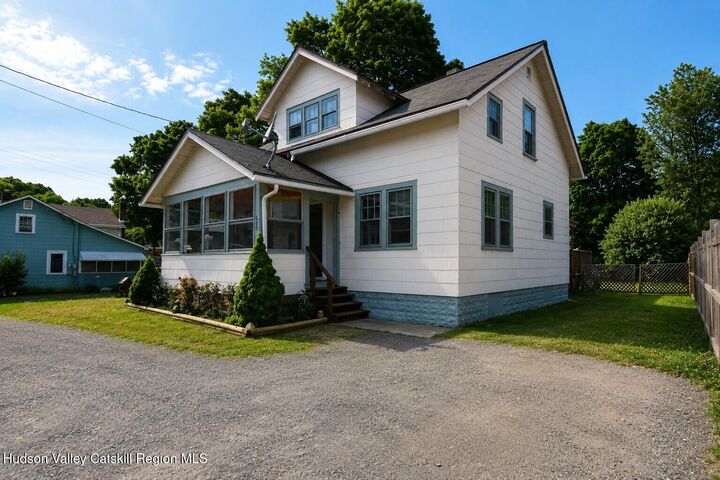 Property Photo:  630 Route 212  NY 12477 