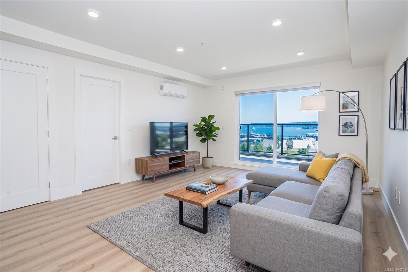 Property Photo:  45 Haliburton St #503  BC V9R 4V6 