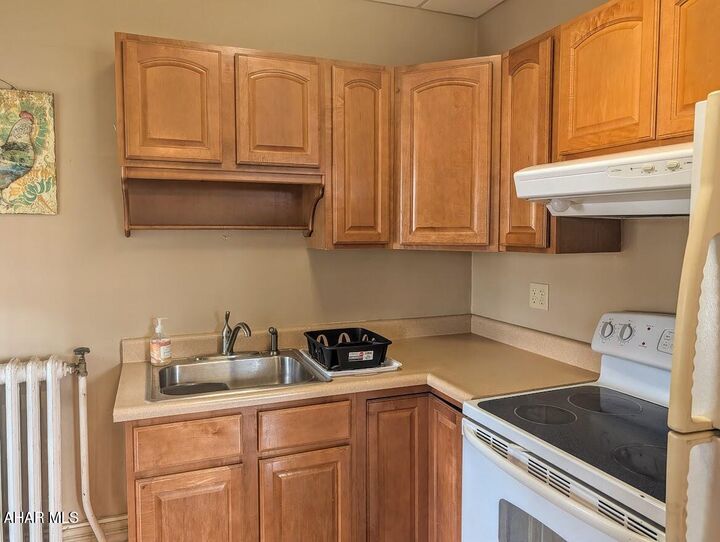 Property Photo: 233 E Pitt Street 5 PA 15522