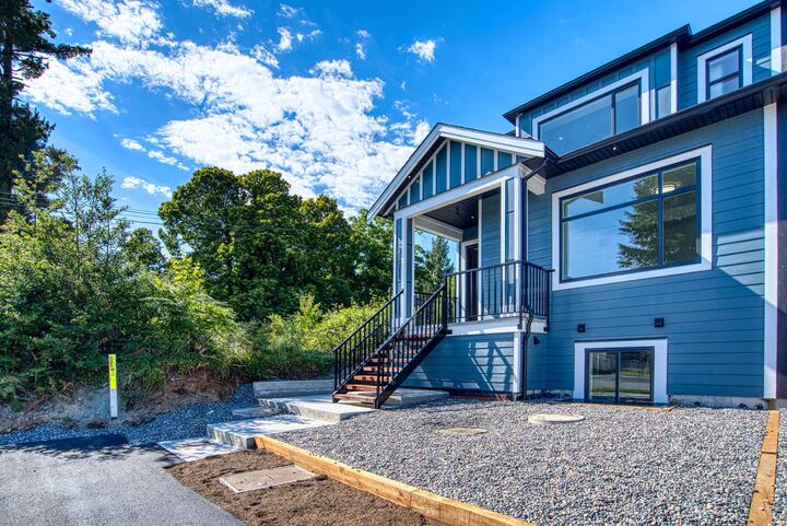 Property Photo: 32611 Cherry Avenue BC V2V 2T8
