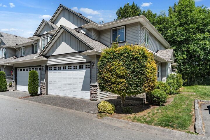 Property Photo: 46360 Valleyview Road 172 BC V2R 5L7