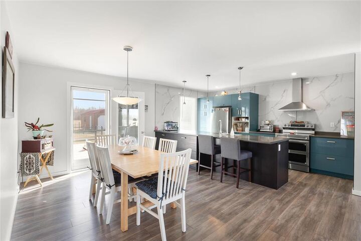 Property Photo:  49010 Dawson Road  MB R0E 1S0 
