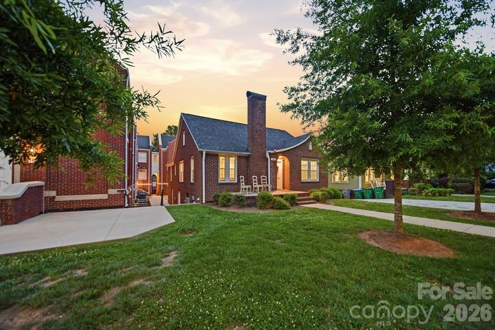 Property Photo: 205 Grandin Road NC 28208