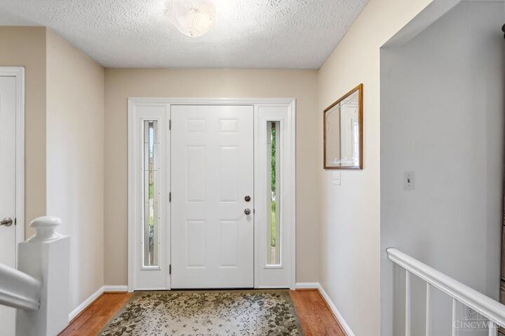 Property Photo: 5881 Kearny Court OH 45069