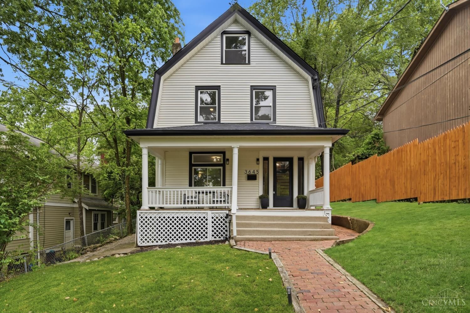 Property Photo: 3645 Russell Avenue OH 45208