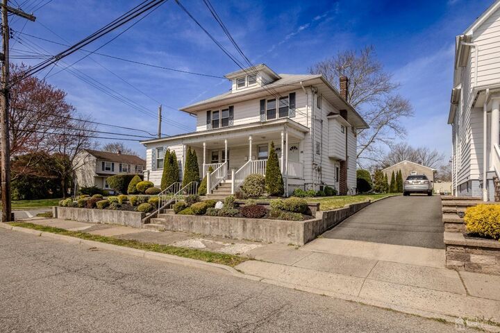 Property Photo:  49 Riva Avenue 2  NJ 08850 