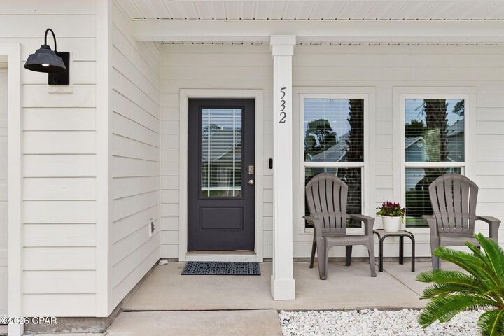 Property Photo:  532 Cove Villa Street  FL 32407 