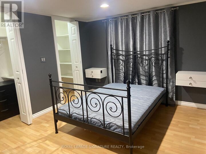 Property Photo:  72 Whitehorn Crescent B-6  ON M2J 3B2 