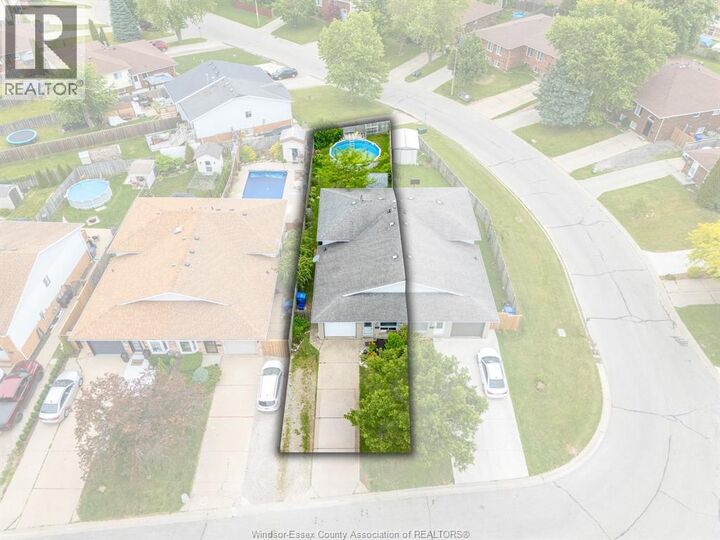 Property Photo:  85 Satinwood Crescent  ON N8H 4P1 