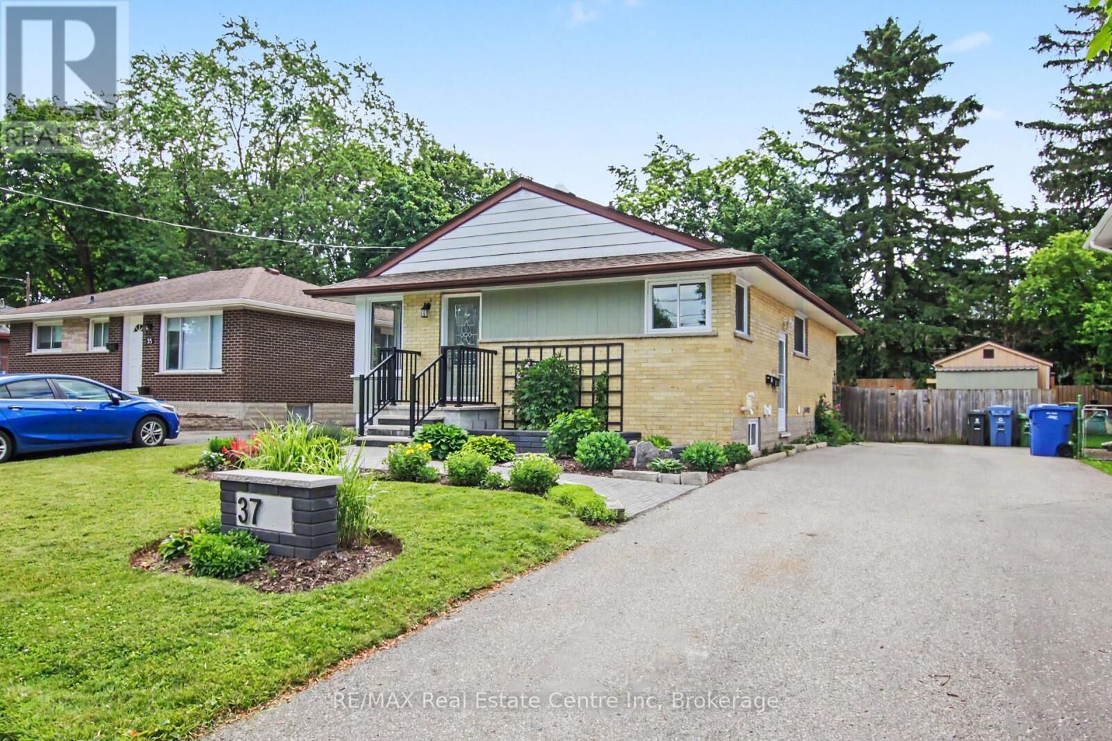 Property Photo:  37 Ottawa Crescent  ON N1E 2A5 
