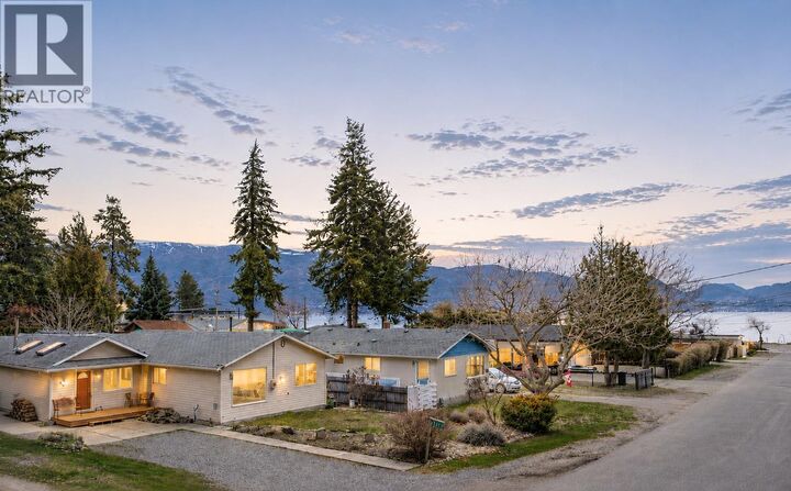 Property Photo: 4311 11th Street BC V0H 1X6