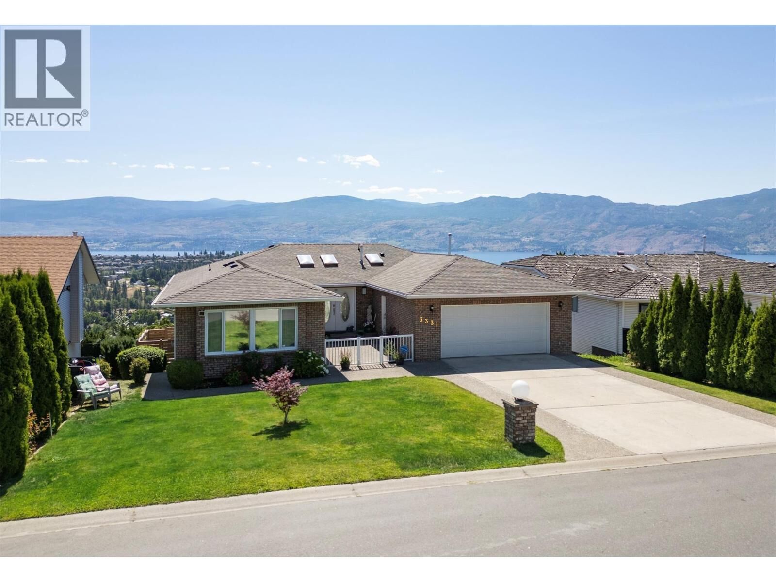 Property Photo: 3331 Sundance Drive BC V4T 1S5