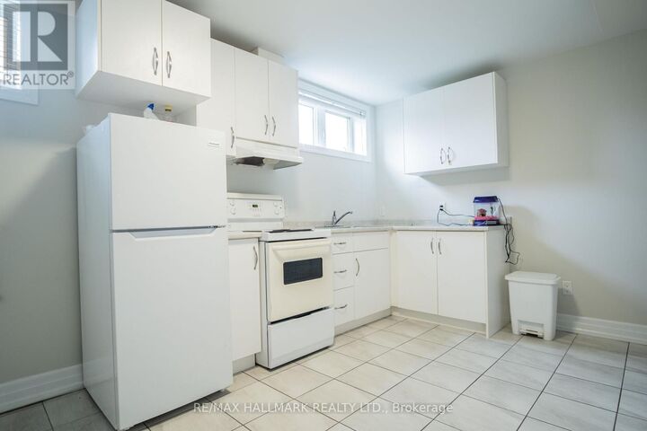 Property Photo: 35 Roberta Drive 1 ON M6A 2J6