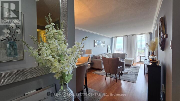 Property Photo:  1540 Pickering Parkway 609  ON L1V 3V9 