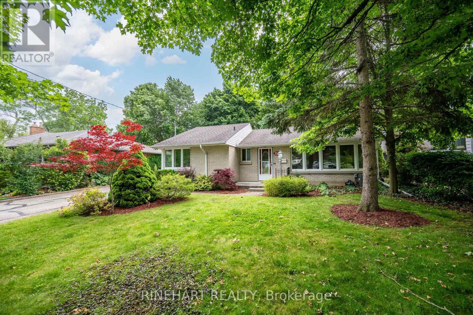 Property Photo: 330 Connington Street ON N6C 4C9