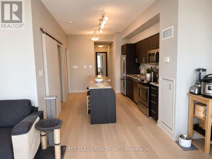 Property Photo:  126 Simcoe Street 903  ON M5H 4E6 