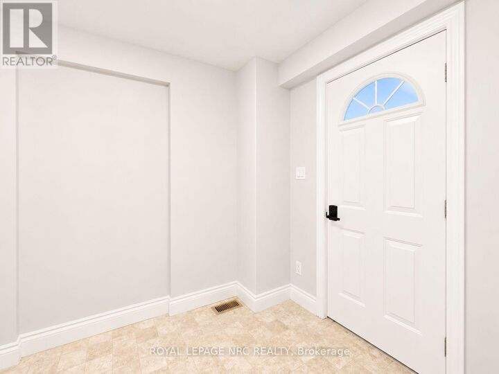 Property Photo: 259 Wellington Street ON L3K 2K4