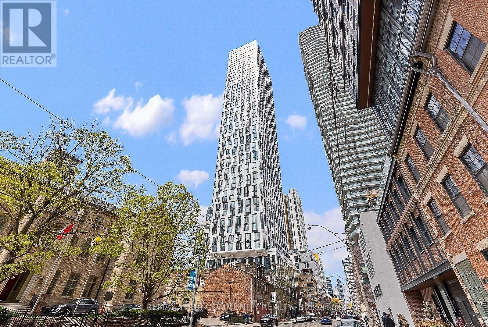 Property Photo: 252 Church Street 2817 ON M5B 1Z2