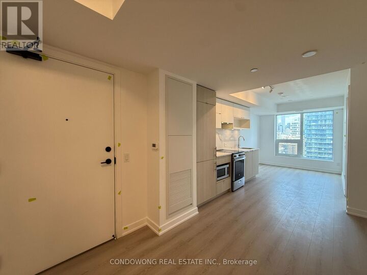 Property Photo:  100 Queen Street East 2317  ON M5C 0B5 