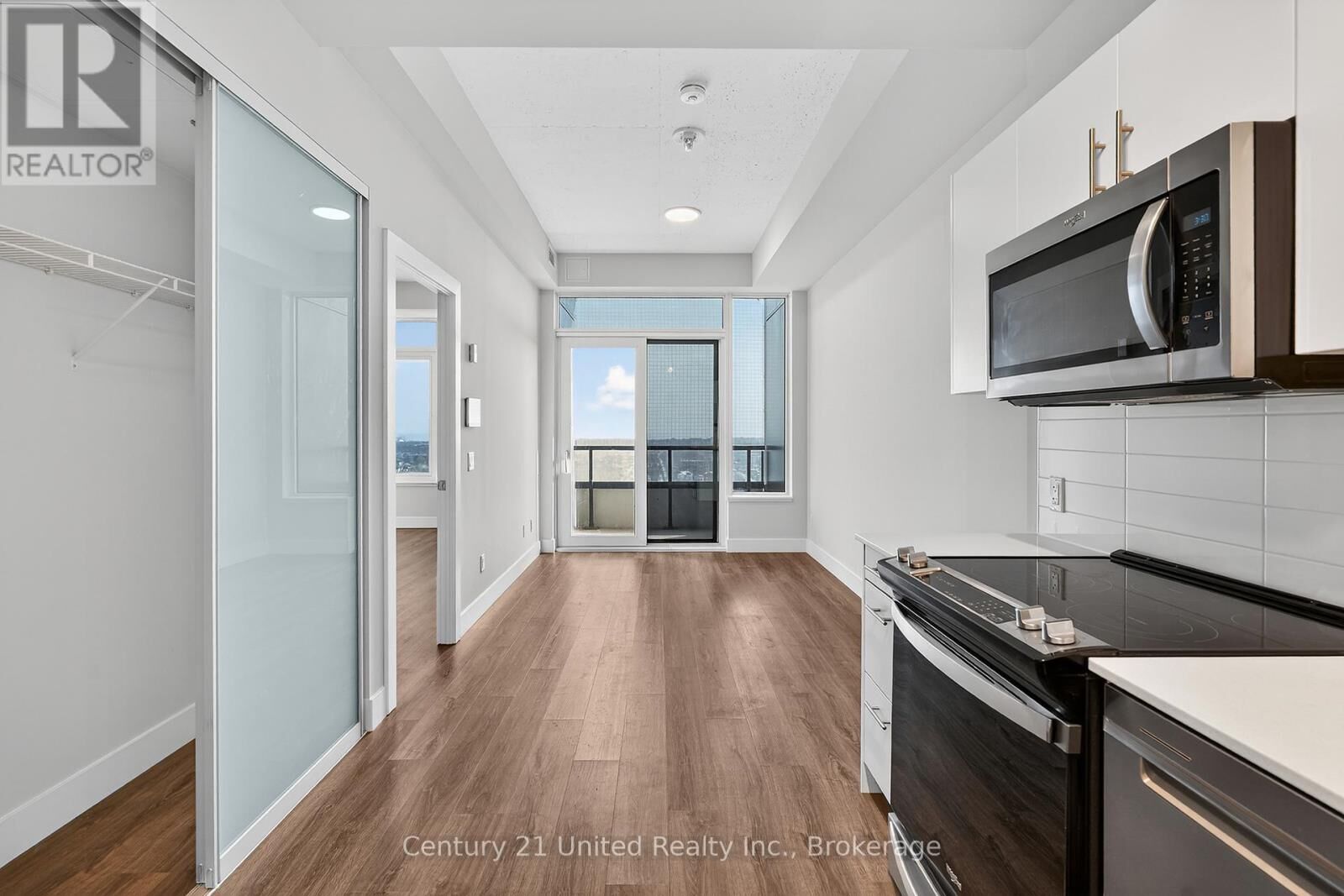 Property Photo: 80 Bond Street East 1306 ON L1G 0E6