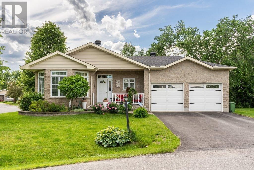 Property Photo:  997 Ada Barrington Private  ON K4P 0A7 