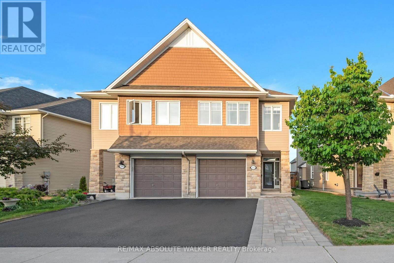 Property Photo:  400 Gerry Lalonde Drive  ON K4A 0X2 