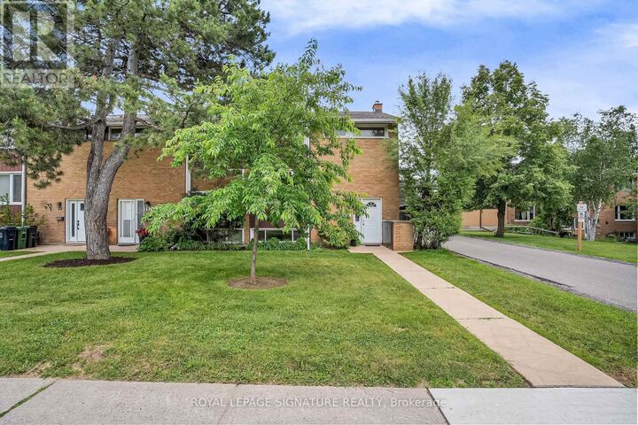 Property Photo:  115 Southill Drive  ON M3C 2H9 
