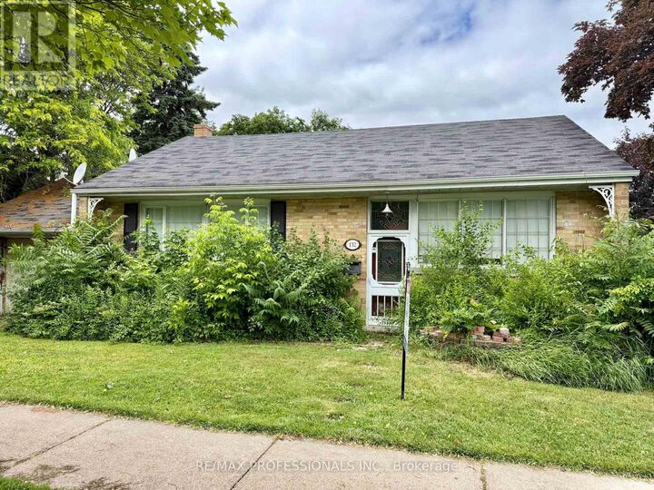 Property Photo: 132 Rathburn Road ON M9B 2K8