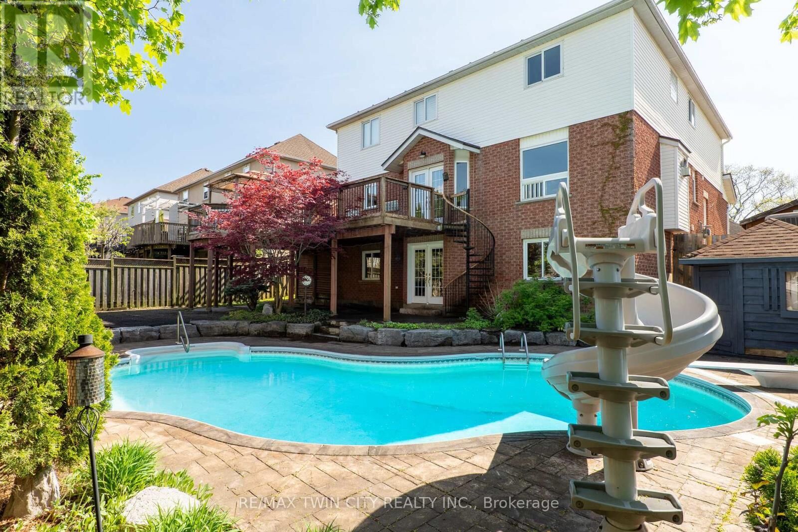 Property Photo:  314 Old Chicopee Trail  ON N2A 4C8 