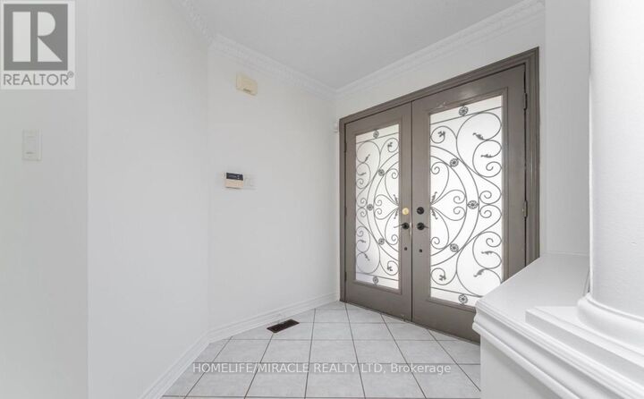 Property Photo: 6 Baccarat Crescent ON L7A 1K7