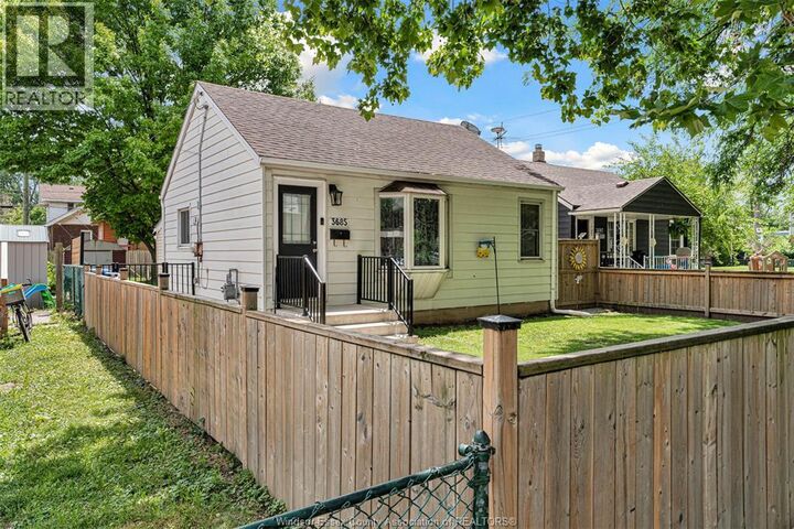 Property Photo: 3685 Queen Street ON N9C 1P1