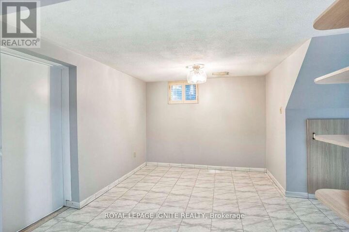 Property Photo: 71 Barrymore Road Bsmt ON M1J 1W5