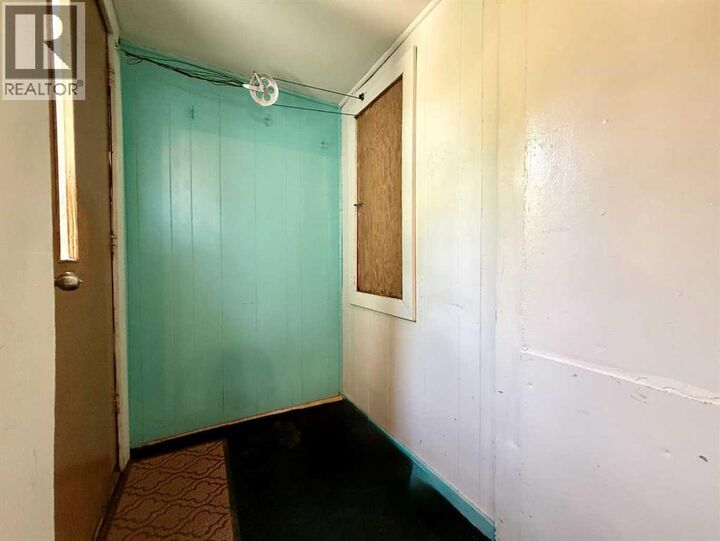 Property Photo: 1029 8 Avenue AB T9W 1H4