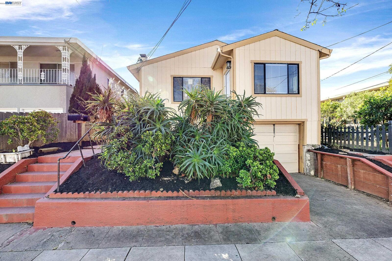 Property Photo: 3626 Midvale Ave CA 94602