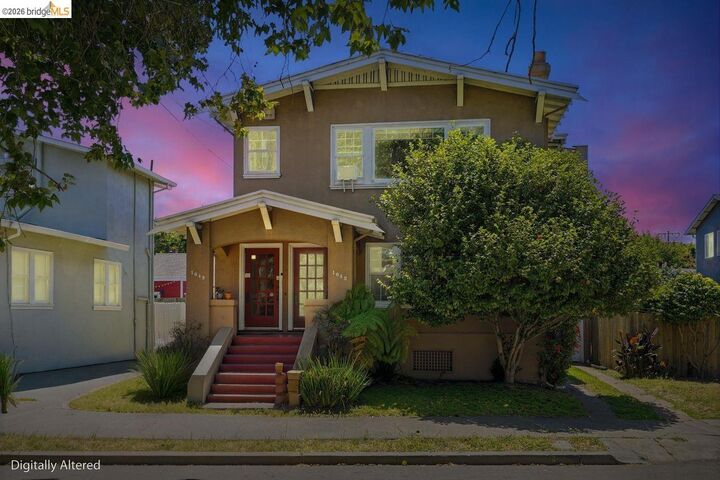 Property Photo:  1045 Stanford Ave 2  CA 94608 