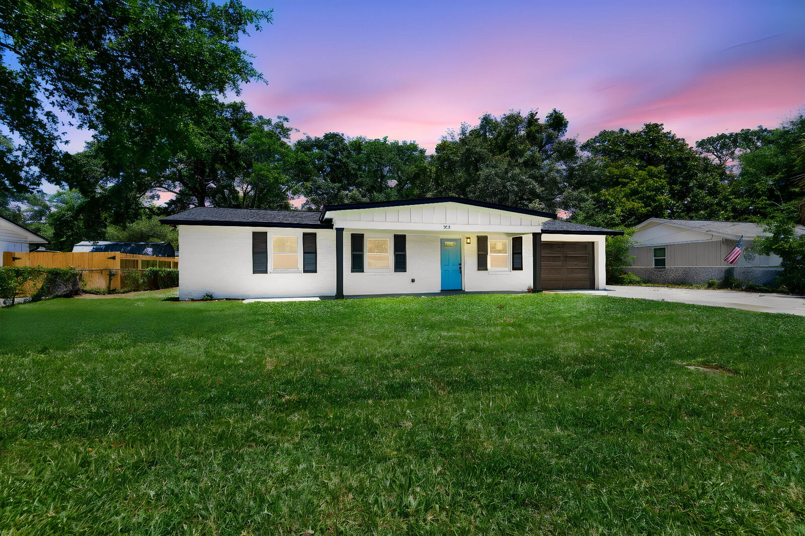 Property Photo: 333 NW Hollywood Boulevard FL 32548